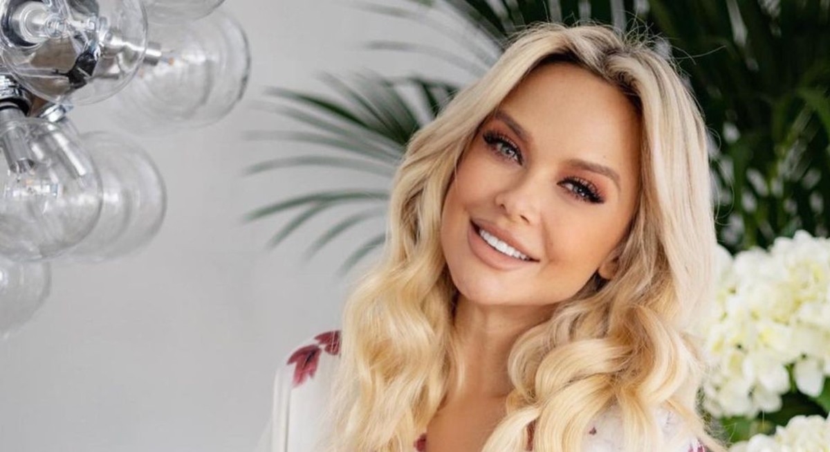 Maja Šuput dva tjedna nakon porođaja objavila fotku s prijateljicom: B-day girl