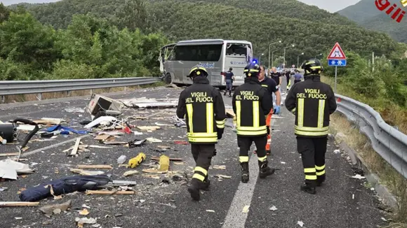Teška nesreća u Italiji, sudarili se bus i kamper. Šestero mrtvih, 26 ozlijeđenih