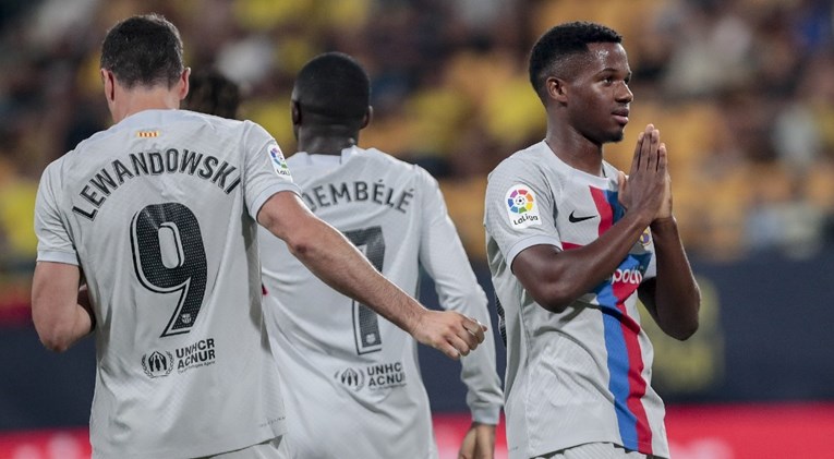 Barcelona deklasirala Cadiz. Lewandowski opet zabio