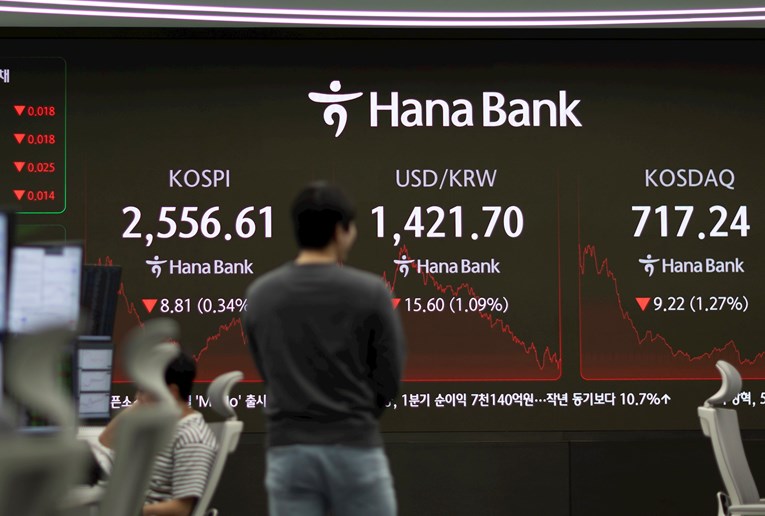 Nakon napada Izraela na Iran azijske burze oštro pale, cijene nafte skočile