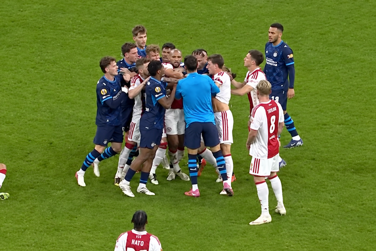 Perišić dobio žuti karton iako više nije bio u igri. Pogledajte što se dogodilo
