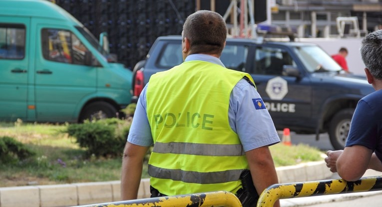 Na sajmu na Kosovu eksplodirala bomba, 9 ozlijeđenih. Policija traži tri osobe