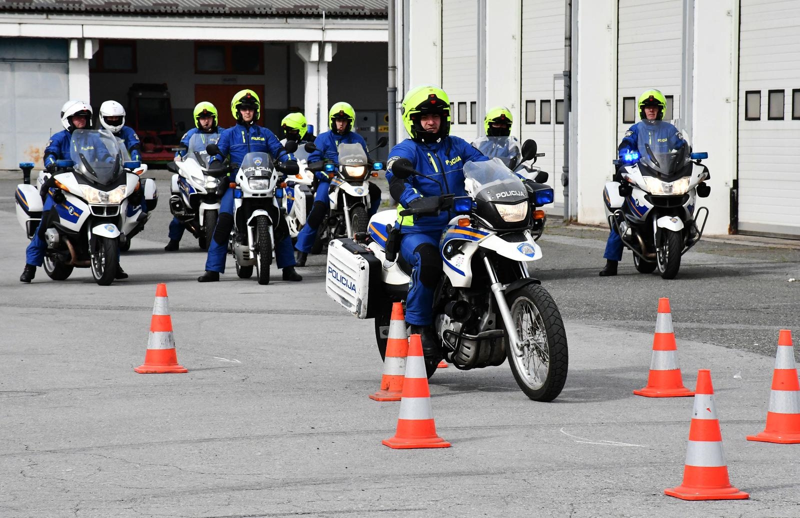 Velika policijska akcija za vikend: 1325 vozača je jurilo, 289 je bilo pijano