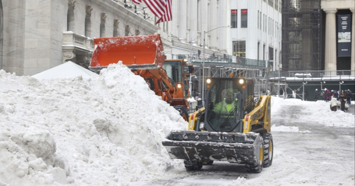 Snažna zimska oluja paralizirala SAD. Najmanje 30 mrtvih