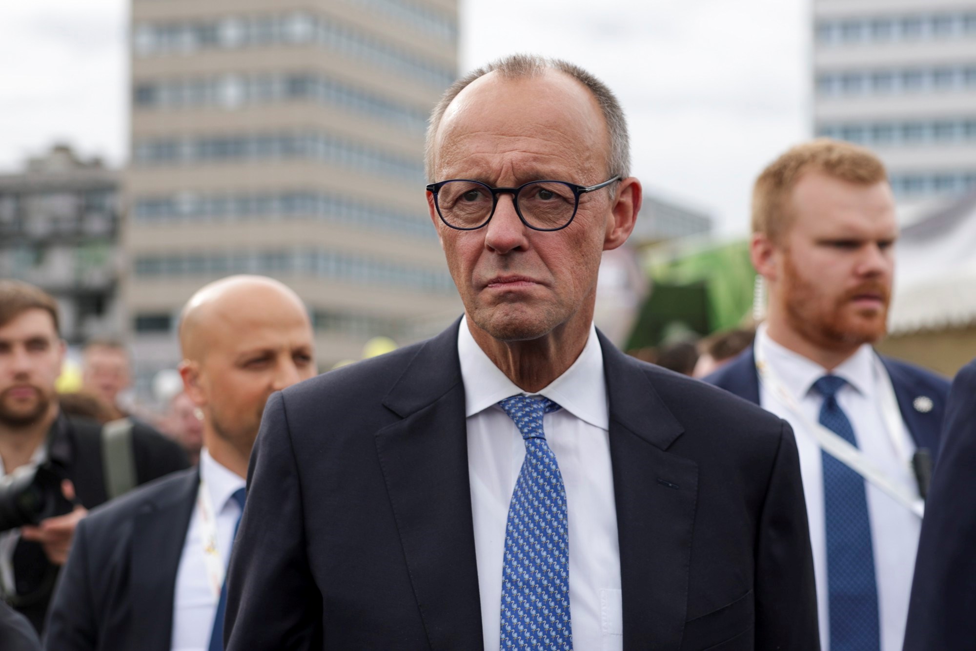 Merz: Putin vodi hibridni rat protiv Njemačke, želi nas zastrašiti
