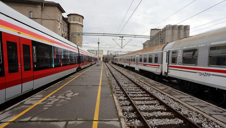 Redovitim studentima u Primorsko-goranskoj će prijevoz vlakom plaćati županija