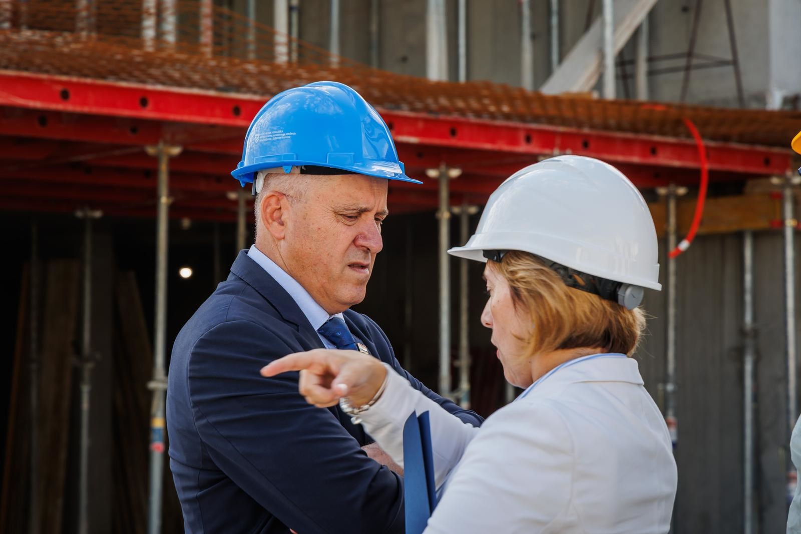 Ministar Bačić: Gradit ćemo novu zonu za priuštivo stanovanje u Velikoj Gorici