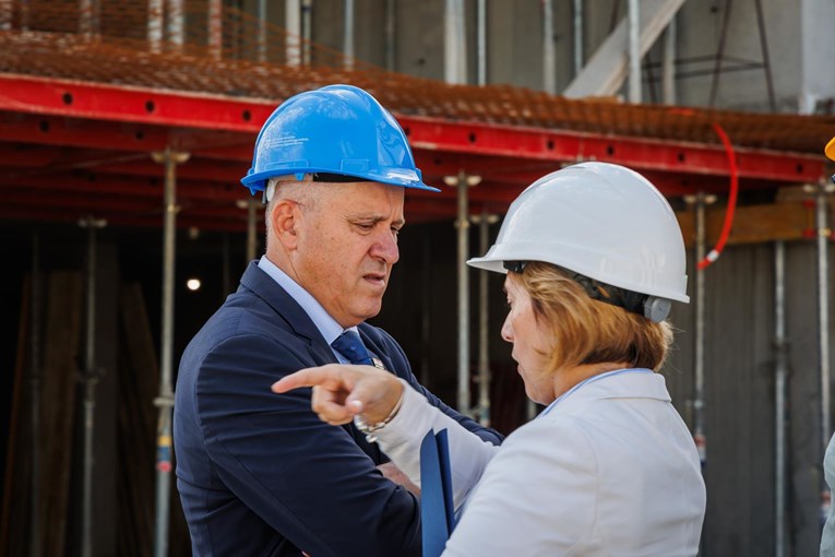 Ministar Bačić: Gradit ćemo novu zonu za priuštivo stanovanje u Velikoj Gorici