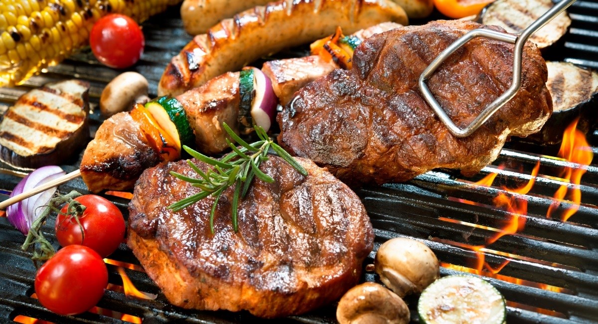 Kako pripremiti savršeni prvomajski roštilj? Savjeti uz koje će ispasti odlično