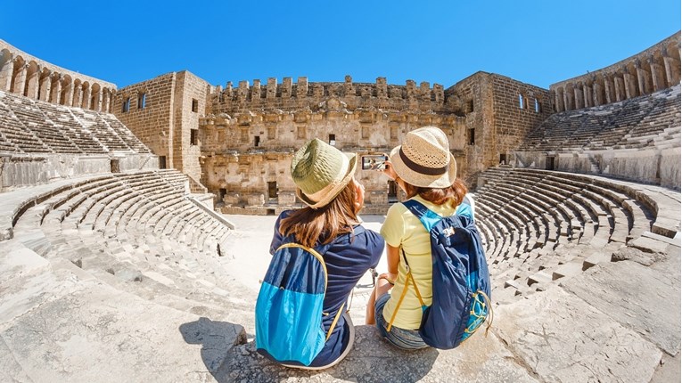 More mogućnosti: Zašto sve više Hrvata ljetuje u inozemstvu i kako to planirati