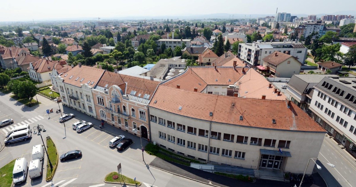 Iz trgovine u Varaždinu ukraden mobitel zaposlenice, osumnjičena 78-godišnjakinja