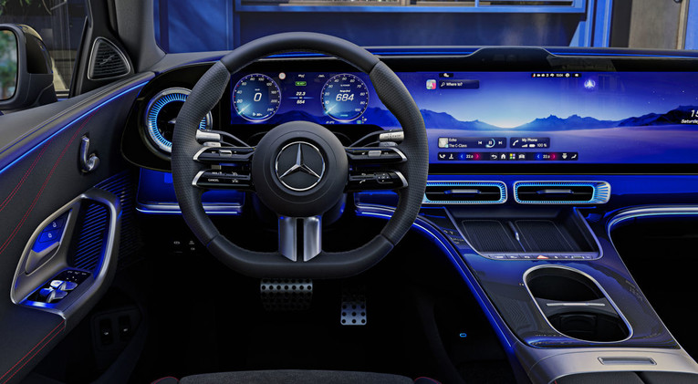 Budućnost Mercedesa: Dominirati će veliki ekrani i klasične tipke