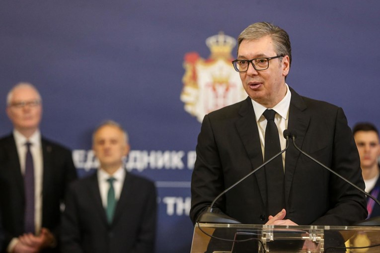 Vučić: Kupovina NIS-a bi ugrozila interese Srbije. Ne smijem vam reći zašto