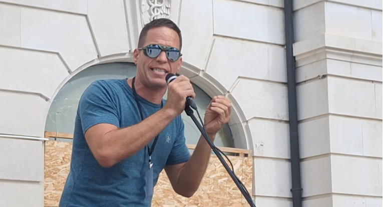 Prosvjed zbog stranih radnika u Splitu: "Uvode žig zvijeri u desnu ruku ili na čelo"