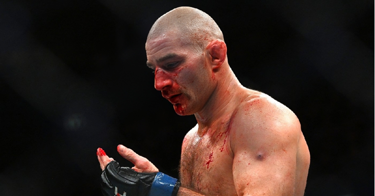 VIDEO Bivši UFC prvak pokazao brutalan sparing: Pokušavaju mi skratiti život