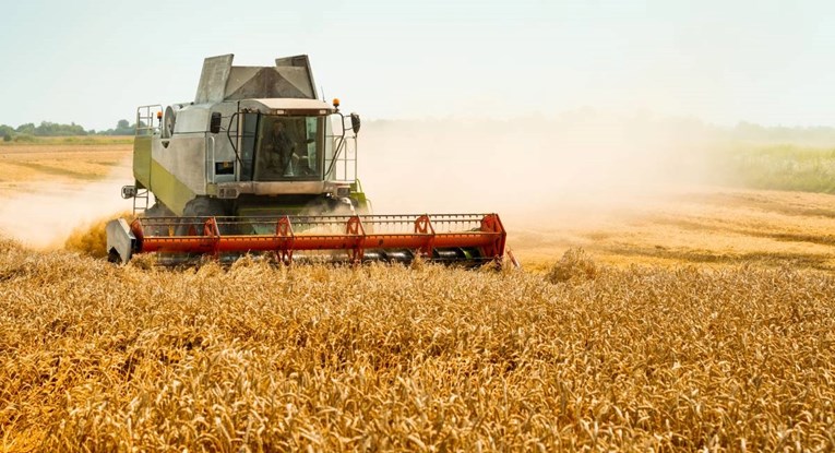 Poljska suspendirala uvoz ukrajinskih žitarica 