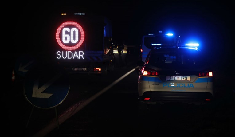 FOTO Sudar dva teretnjaka na A4 kod Čakovca, poginuo vozač mađarskog kamiona