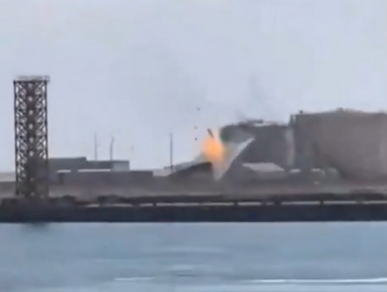 Iran dronom napao komercijalnu luku u Omanu, objavljena snimka