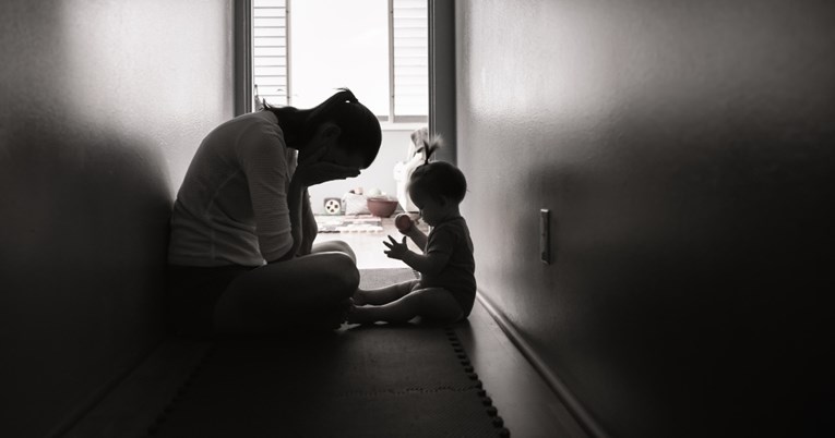 Rumunjska će majkama osigurati besplatno psihološko savjetovanje nakon porođaja