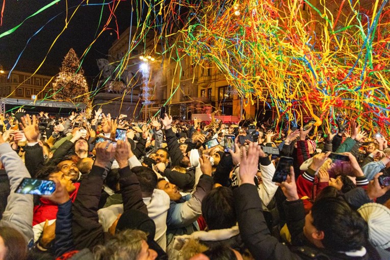 Zagreb u 2026. uvela Dubioza Kolektiv, Tomašević čestitao sa stagea