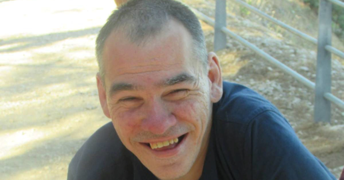 Hrvoje traži pomoć za nova invalidska kolica. Potrebna su mu za svakodnevno funkcioniranje