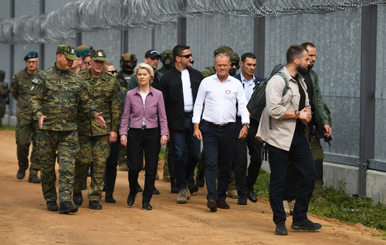 Tusk i Von der Leyen održali presicu blizu bjeloruskih vojnika: "Neće nas zastrašiti"