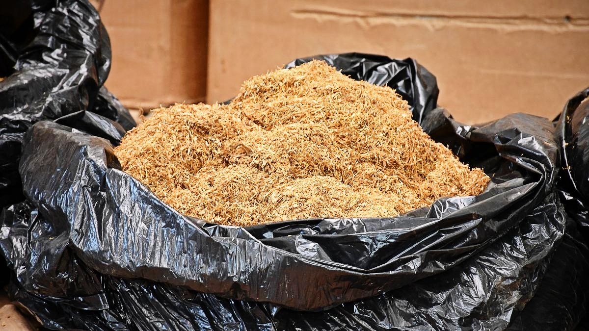 Policija kod Siska uhvatila švercera duhana, imao je 50 kilograma