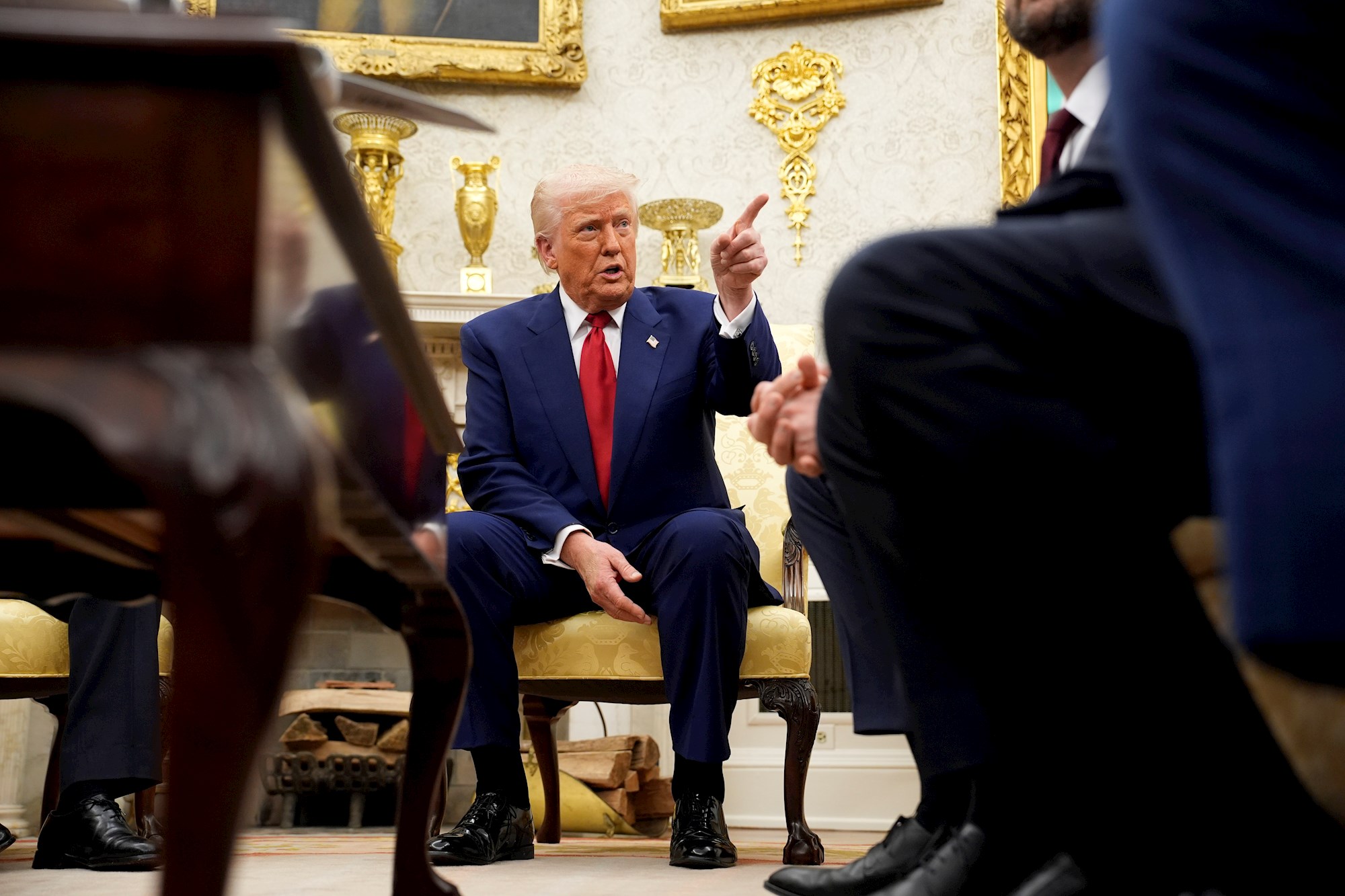 Eskalacija trgovinskog rata SAD-a i Kine. Trump uvodi Kinezima carine od 104%