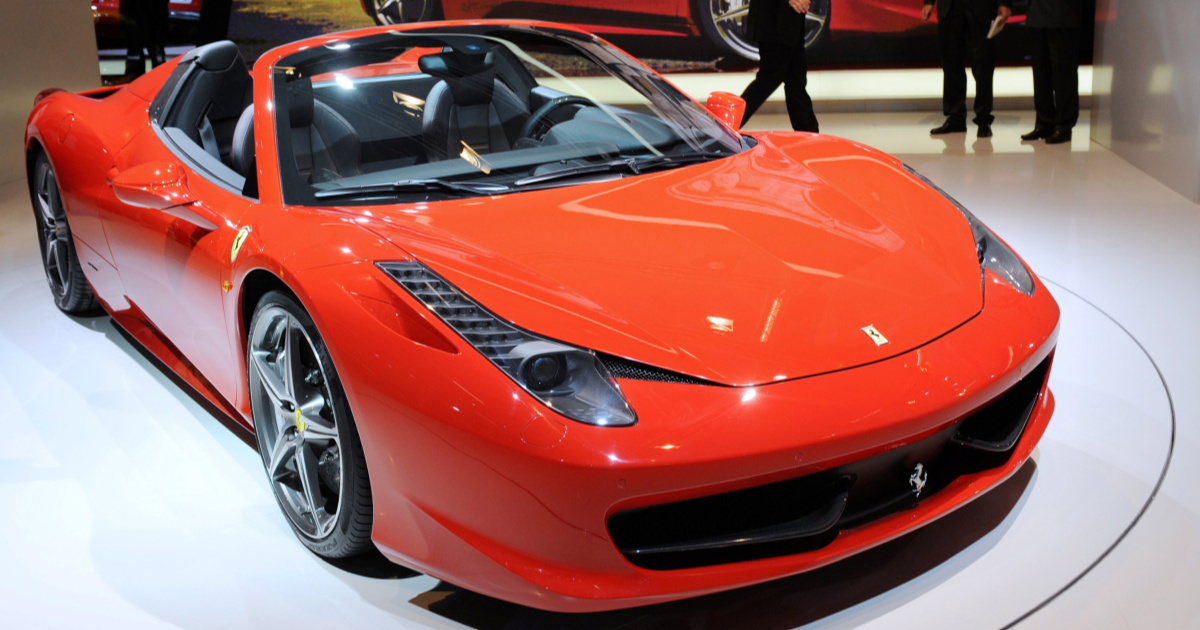 Bankar Ferrarijem usmrtio zaštitara u Hong Kongu. Sad tuži Ferrari zbog kočnica
