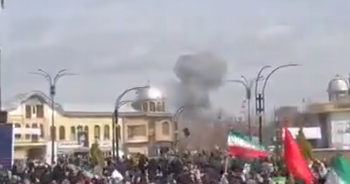 Video iz Irana: Masa skandira "Allahu Akbar", u pozadini eksplozije