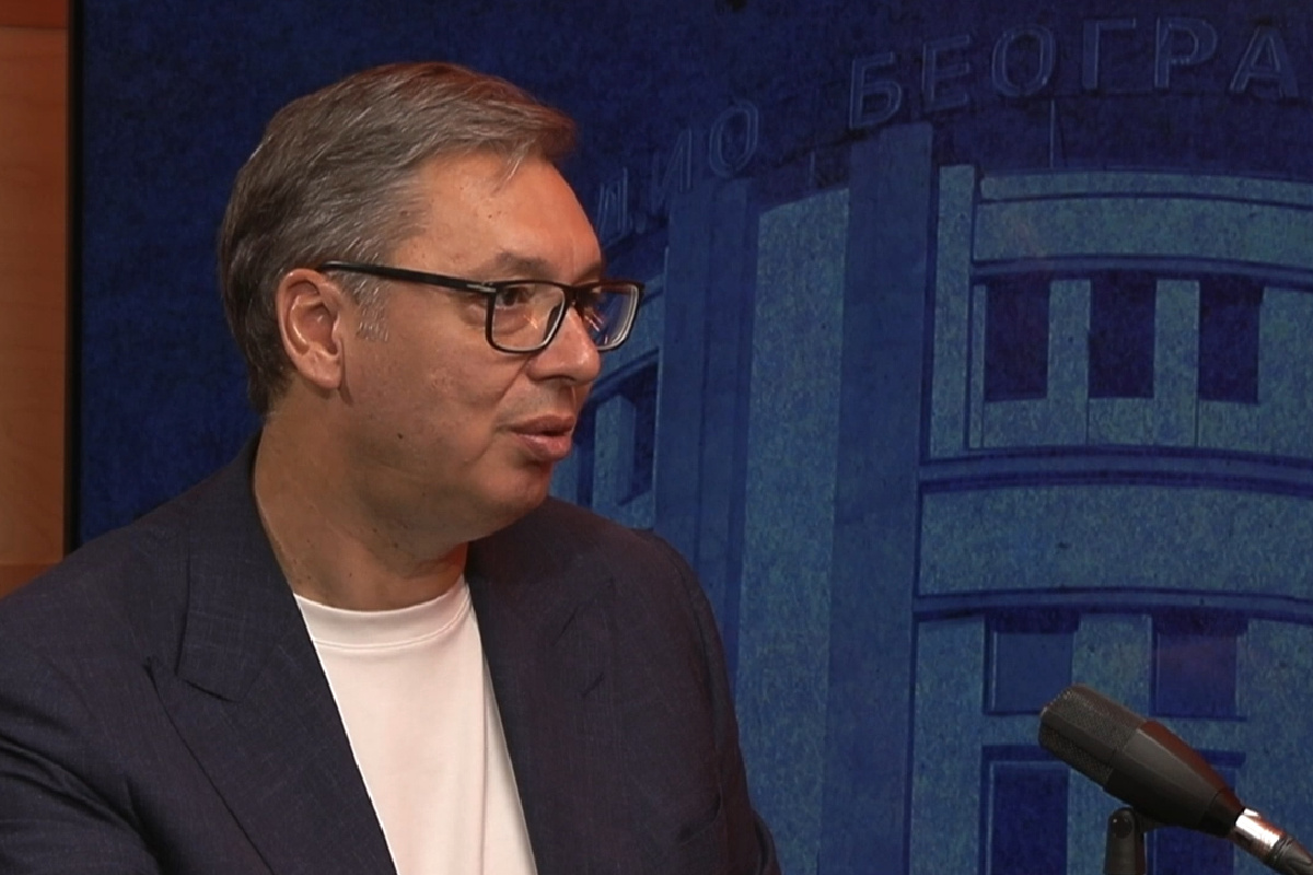 Vučić: U nedjelju podnosim ostavku