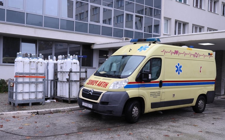U splitskoj bolnici umrlo 15 ljudi pozitivnih na koronu