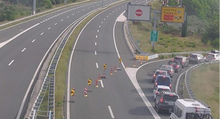 HAK: Zbog olujnog vjetra zatvoreni Paški most i A1 od Sv. Roka do Posedarja