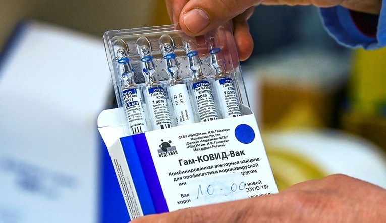 Rusija sklopila sporazume o proizvodnji svog cjepiva u više europskih zemalja