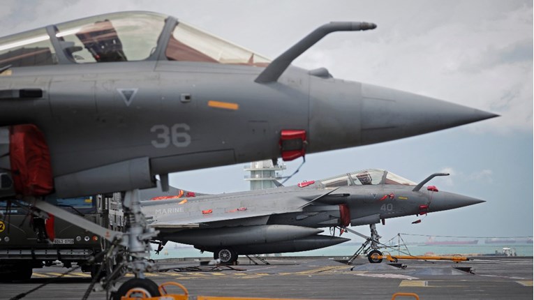 FOTO Hrvatski borbeni avion Rafale snimljen prvi put u letu