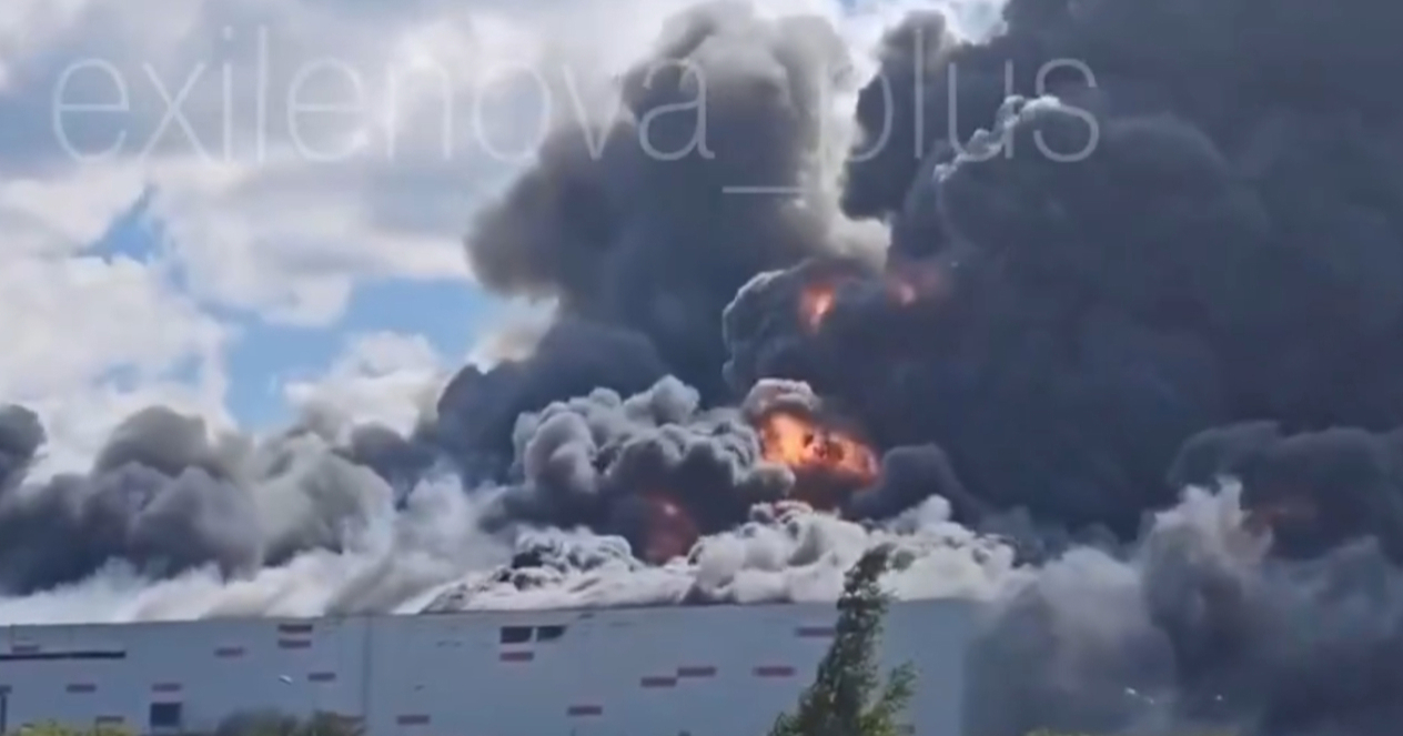 VIDEO Gori još jedno skladište ruskog "Amazona"