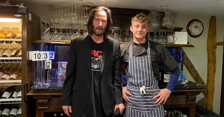 Keanu Reeves pojavio se u pubu i jednom gestom oduševio zaposlenike 