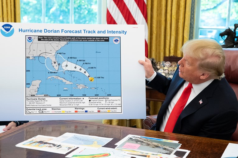 Uragan Dorian nakon Bahama skreće prema obali SAD-a i ponovno jača