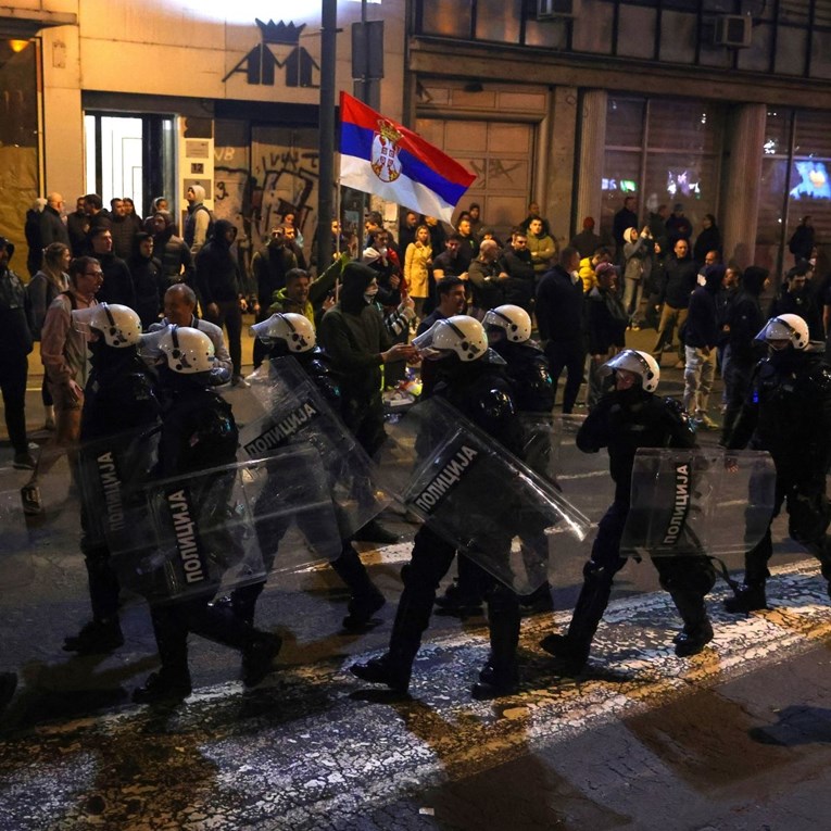 Pola milijuna ljudi potpisalo peticiju za istragu o korištenju zvučnog topa u Srbiji