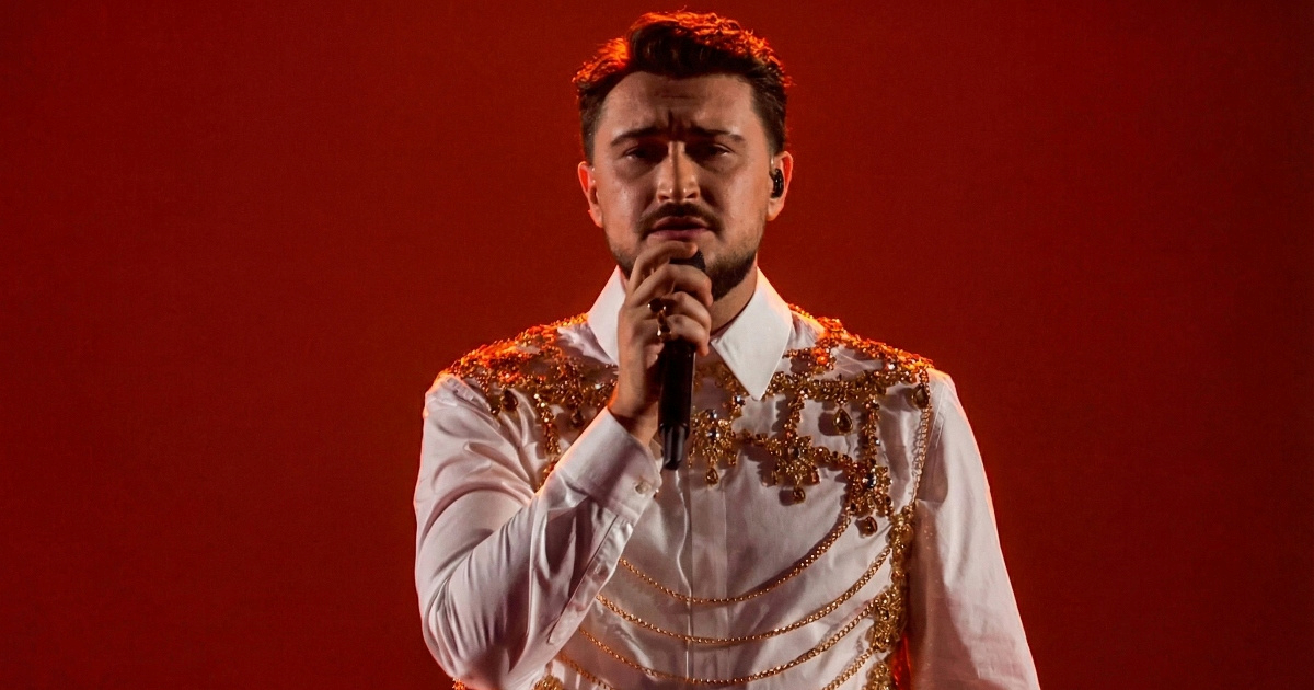 "Ozbiljno želim njegovu košulju odmah": Je li ovo najkomentiraniji outfit Dore?