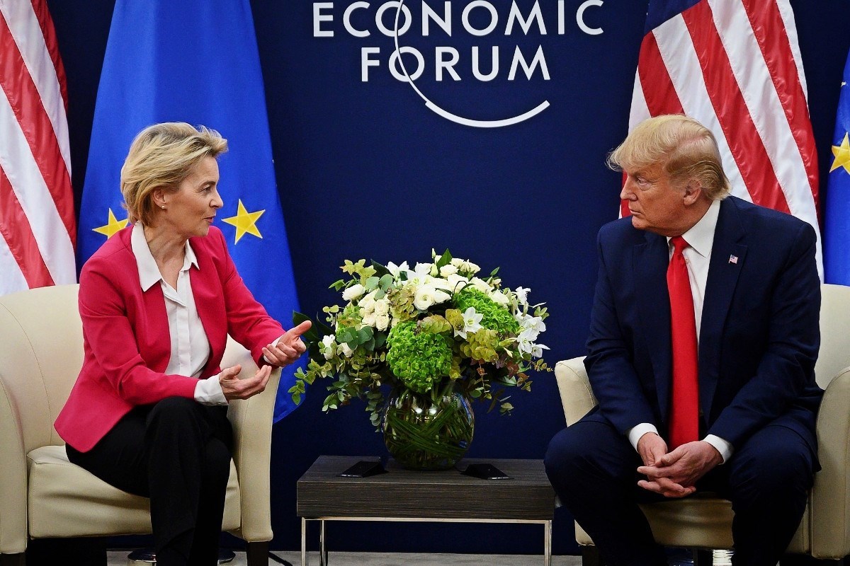 Diplomati: Von der Leyen je navela Trumpa na obrat. Obasipa je komplimentima