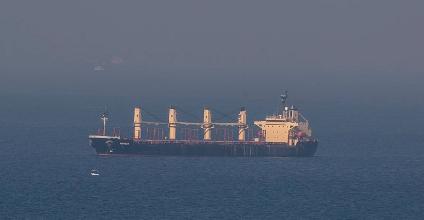 Teretni brod potonuo na putu za Ukrajinu, traga se za 9 članova posade