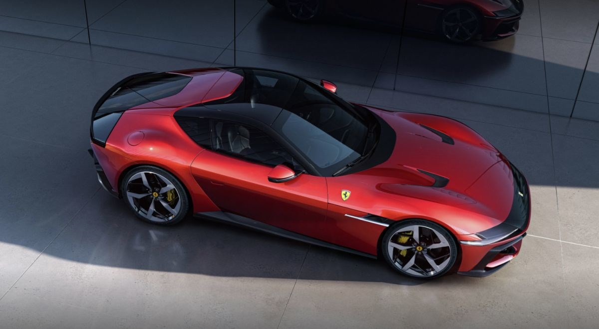 Budućnost Ferrarija je prepuna novosti. Više benzinaca i čak 20 novih modela do 2030.