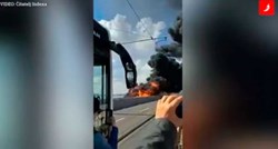 VIDEO Zapalio se autobus nasred mosta koji povezuje Veneciju i Mestre