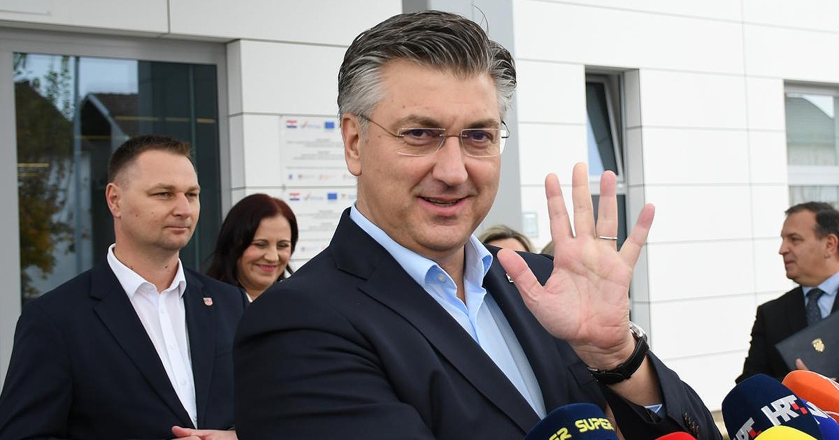Plenković o Fortenovi: Neobično je da netko samo tako istrese toliko novca