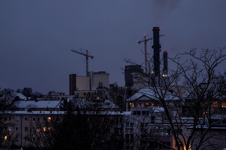 Nestanak struje u Berlinu trajat će danima. Sumnja se na podmetnuti požar