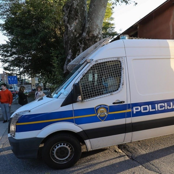 Uhvaćeni tipovi koji su ukrali auto u Zagrebu i raznijeli bankomat u Sesvetama
