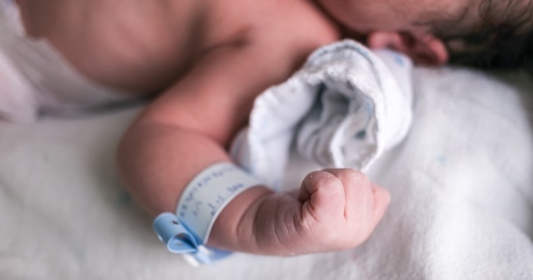 Ruskinja prodala novorođenog sina za 27 tisuća kuna kako bi platila operaciju nosa