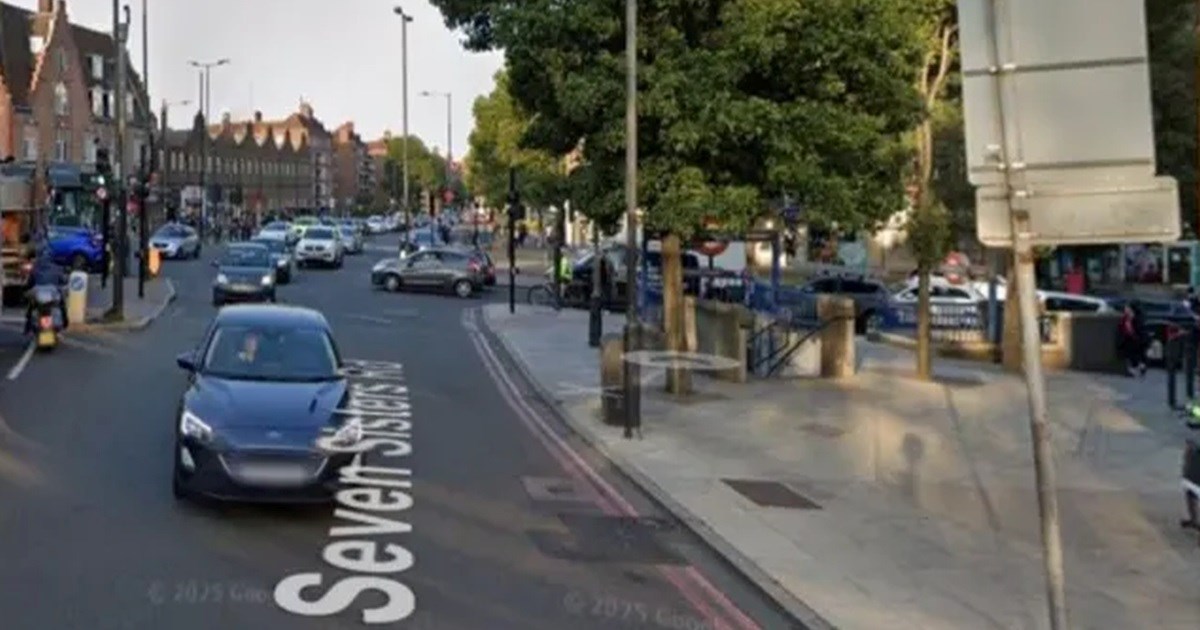 Tri tinejdžerice napale starca u Londonu, umro je u bolnici