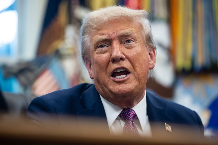 Trump zbog "masovnih prosvjeda" prijeti Portlandu vojskom. Gledao snimku iz 2020.